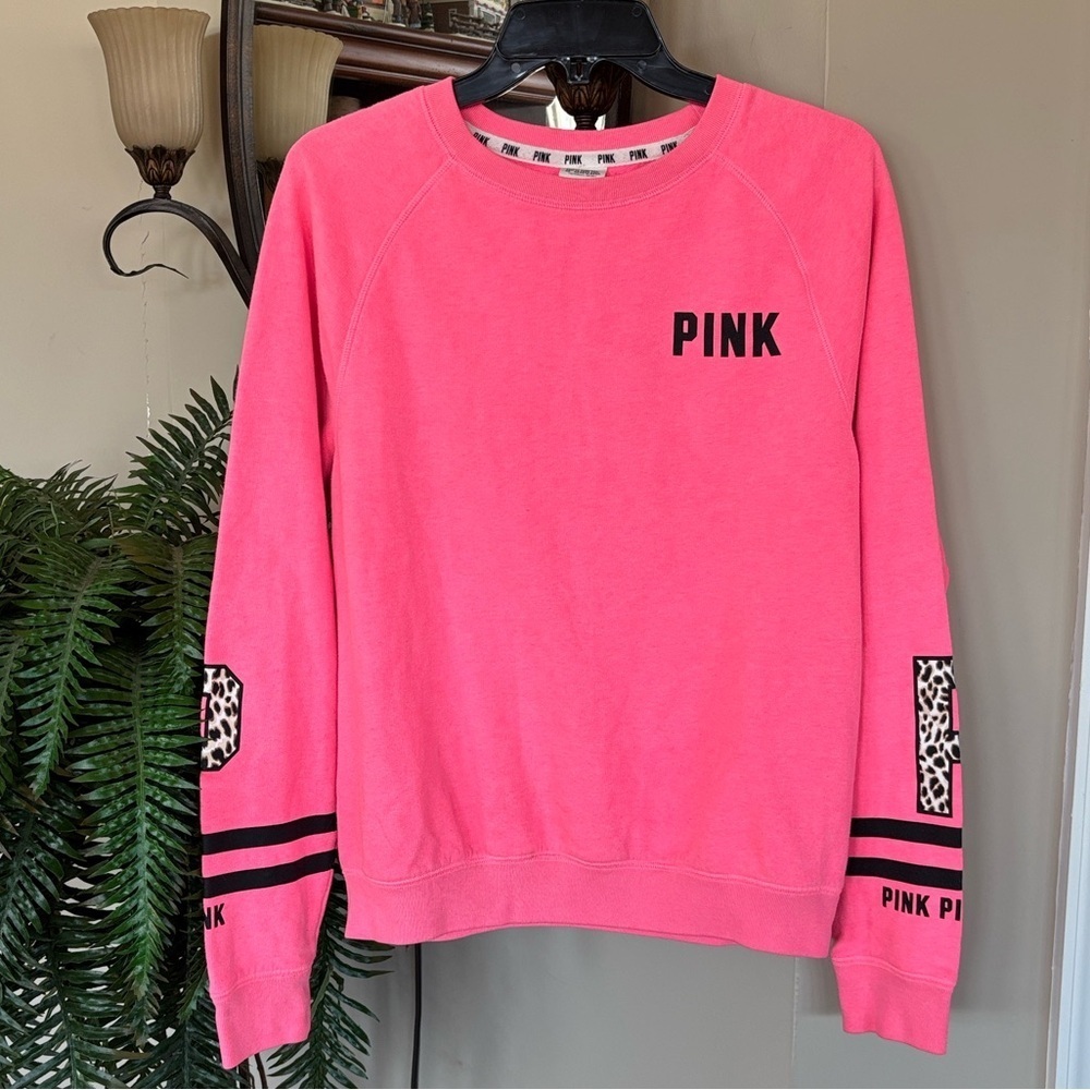 Vintage PINK Victoria's Secret Hot Pink Crew Neck Sweatshirt Leopard Print Y2K - Picture 13 of 13